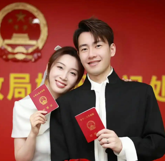 j9九游会-喜上加喜，钱天一官宣，期待大事完成，父母祝福，退役国乒有结论|乒乓球|女单|国羽|王昶|恋情_新浪体育_新浪新闻